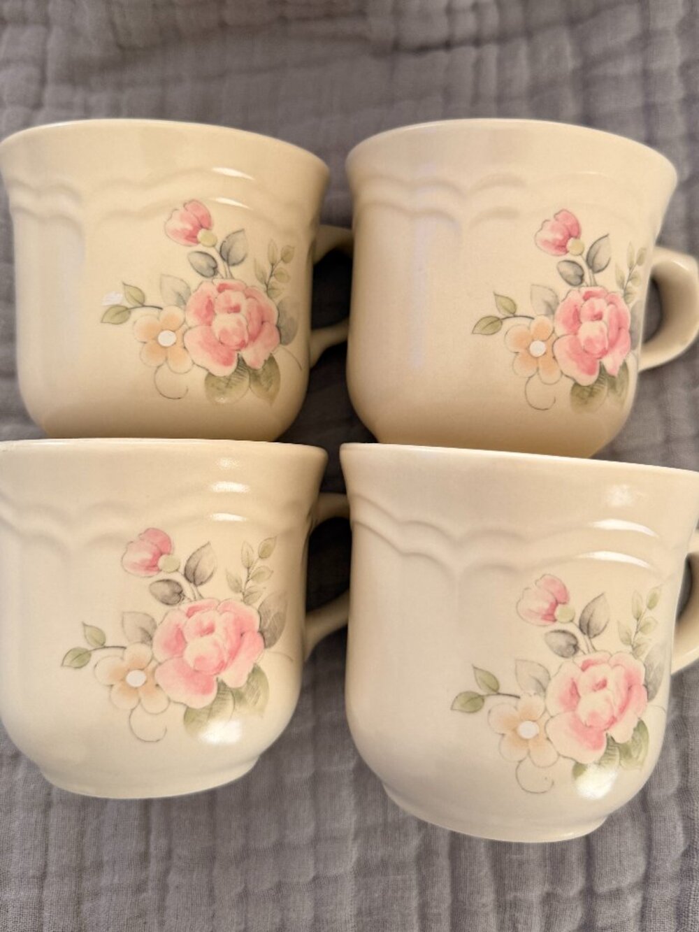 Vintage Pfaltzgraff Tea Rose Coffee Mugs - Set of 4